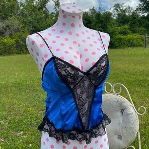 3/$30 Vintage 80’s Lingerie Top